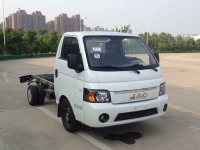 HFC1036PV4K1B5V 江淮136马力单桥柴油载货汽车底盘图片