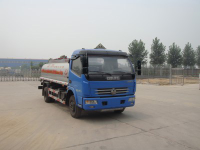 XCF5081GRY 福玺牌易燃液体罐式运输车图片