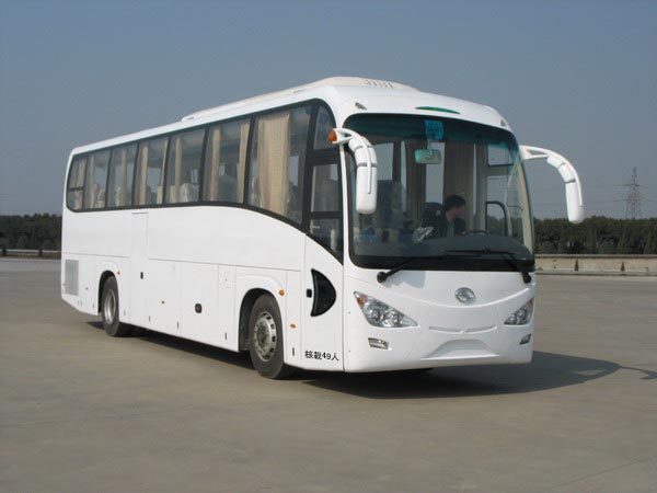 金龙12米24-32座纯电动客车(XMQ6126YE)