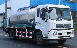 泰坦牌CZL5162GLS沥青洒布车