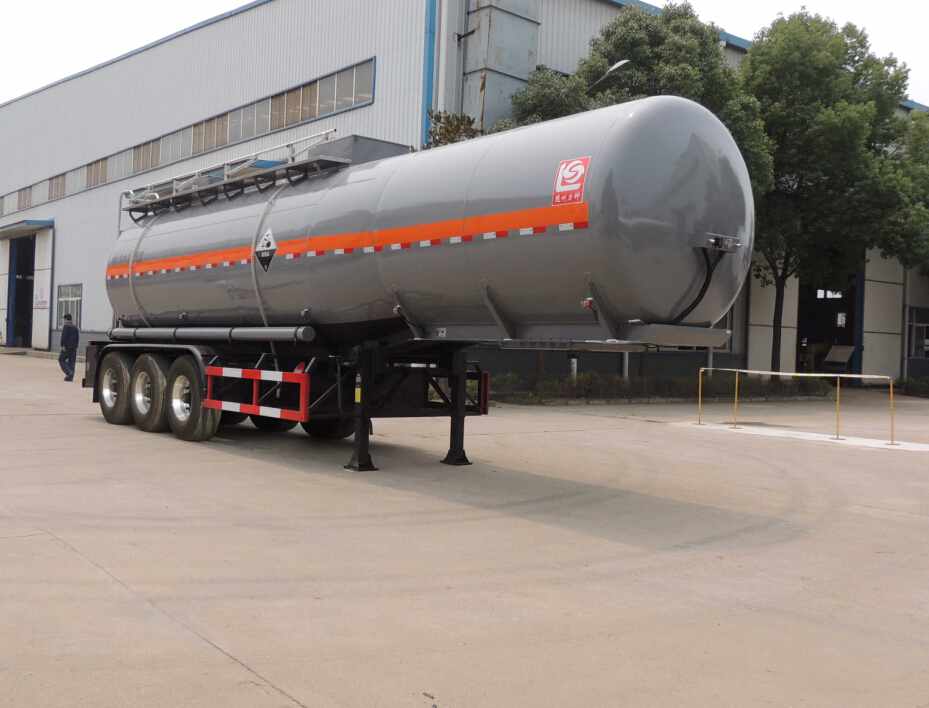 醒狮11.2米33.5吨3轴腐蚀性物品罐式运输半挂车(SLS9406GFW)