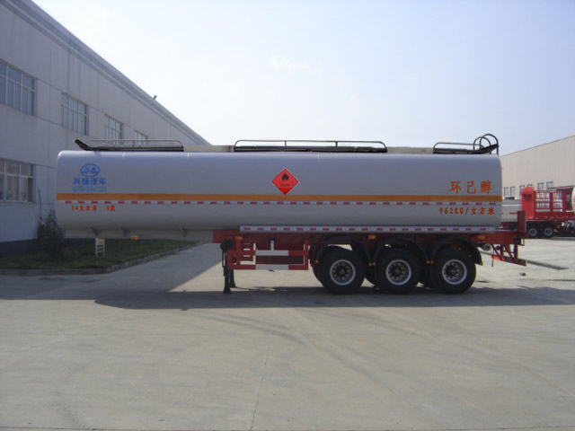 兴扬XYZ9402GRYL易燃液体罐式运输半挂车公告图片