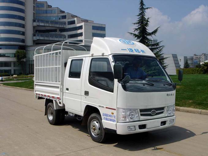 解放牌CA5020CCYK3RE4仓栅式运输车