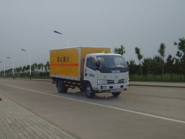 爆破器材运输车
