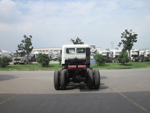 HN1250HB35D1M5J 华菱之星350马力后双桥,后八轮柴油载货汽车底盘图片