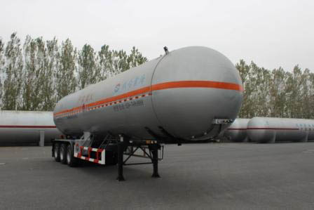 黄海13米25吨3轴液化气体运输半挂车(THH9400GYQB)