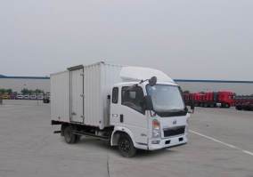 豪沃牌ZZ5047XXYD3415D145厢式运输车