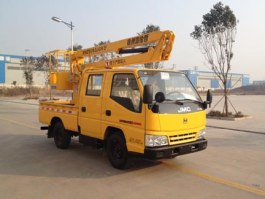 高空作业车