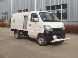 路面养护车