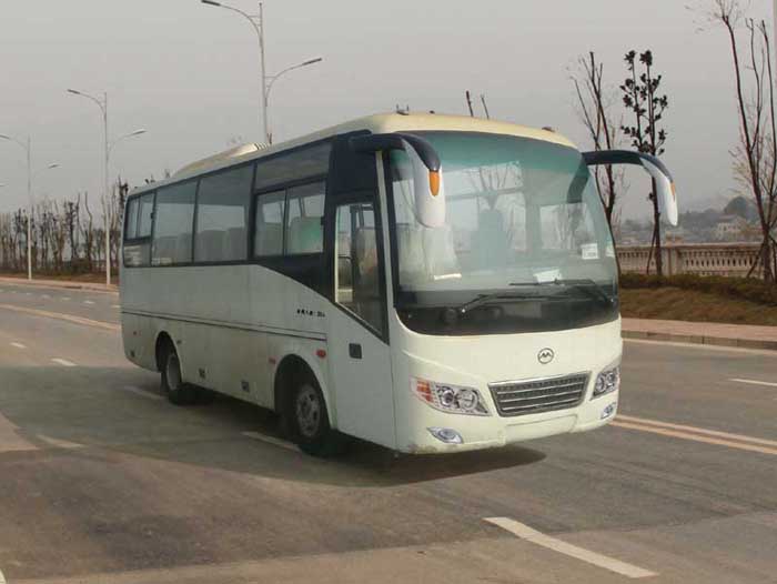川马7.6米24-33座客车(CAT6760N5E)