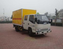 爆破器材运输车