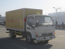爆破器材运输车