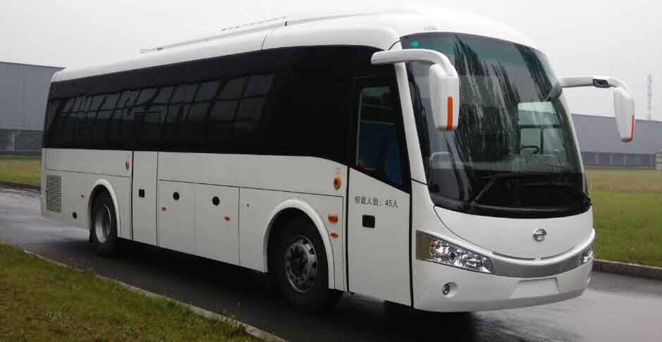 金华奥10.4米24-45座旅游客车(CCA6100L01)