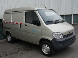 五菱牌LZW5022XXYBQFC厢式运输车
