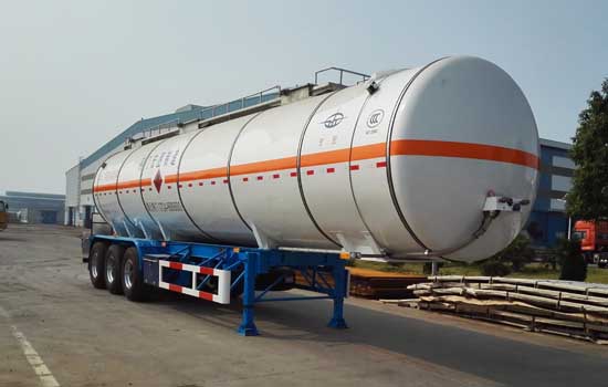 宏图13米31吨3轴易燃液体罐式运输半挂车(HT9400GRY3)