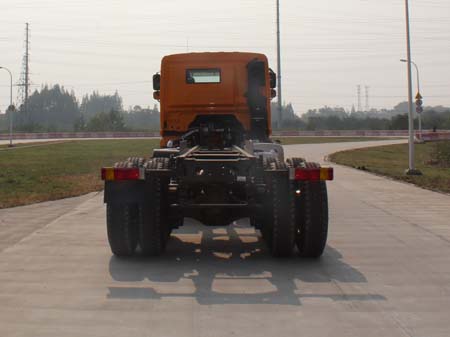 QCC3252D654-E 集瑞联合351马力后双桥,后八轮柴油自卸汽车底盘图片