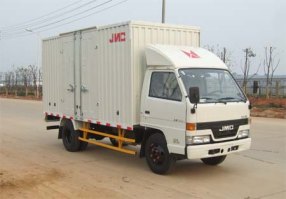 厢式运输车