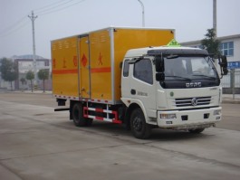 爆破器材运输车