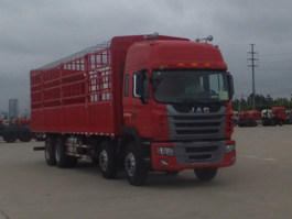 仓栅式运输车