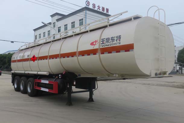 特运10.6米30.1吨3轴易燃液体罐式运输半挂车(DTA9405GRYA)