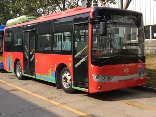 金龙8米10-27座混合动力城市客车(XMQ6802AGCHEVD51)