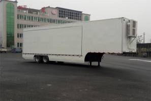 展示半挂车
