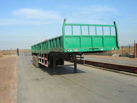 正康宏泰13米34吨3轴栏板式半挂车(HHT9404)