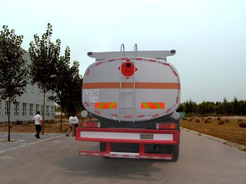 华威驰乐牌SGZ5250GRYD4A11易燃液体罐式运输车公告图片
