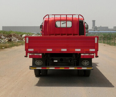 CA1041P40K17L1E5A84 解放143马力单桥柴油4.2米国五平头柴油载货汽车图片