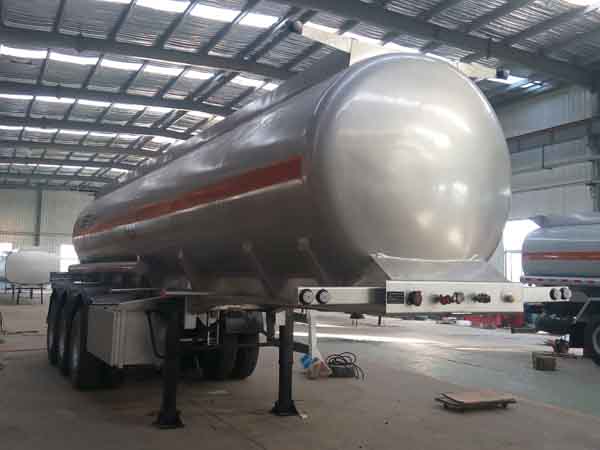 双达10.5米31.6吨3轴腐蚀性物品罐式运输半挂车(ZLQ9400GFW)