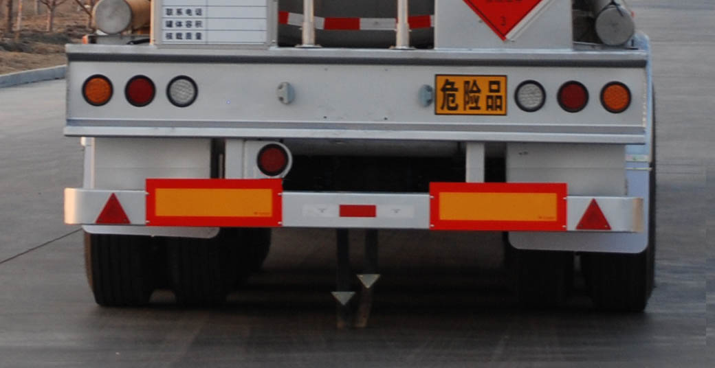 金碧PJQ9409GRYA易燃液体罐式运输半挂车公告图片