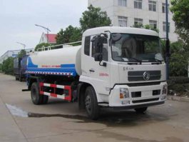 绿化喷洒车