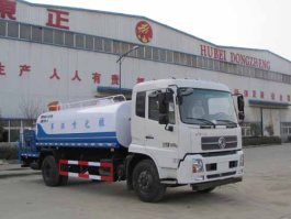 绿化喷洒车
