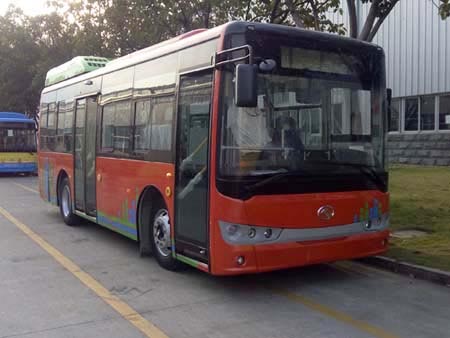 金龙8.5米10-30座混合动力城市客车(XMQ6850AGCHEVD52)