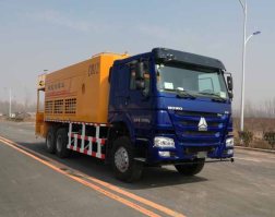 稀浆封层车