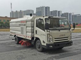 扫路车