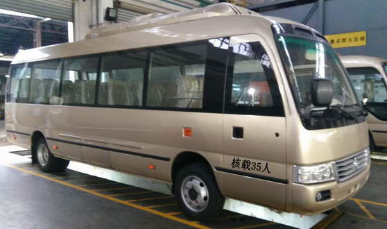 金旅8.1米24-35座纯电动客车(XML6809JEV80)