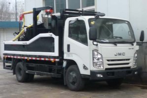 路面养护车