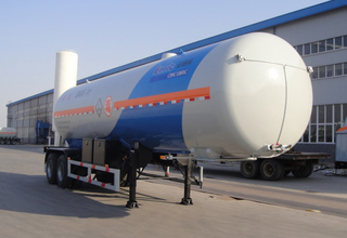 安瑞科10.7米19.6吨2轴液化气体运输半挂车(HGJ9330GYQ)