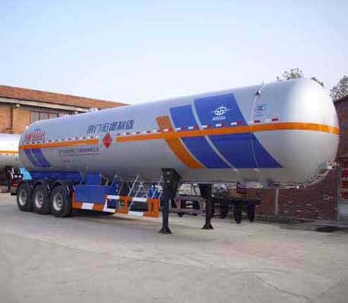 宏图13米25.4吨3轴液化气体运输半挂车(HT9409GYQ3)