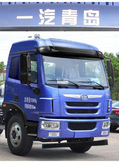 CA1167PK2L2E4A80 解放189马力单桥柴油6.8米国四平头柴油载货汽车图片