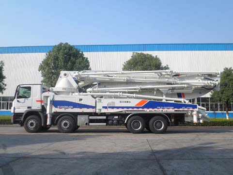 中联牌ZLJ5410THBB混凝土泵车公告图片