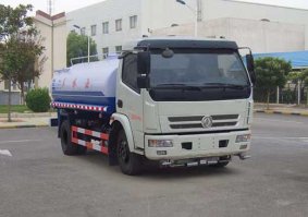 洒水车