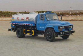 洒水车