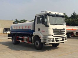 绿化喷洒车