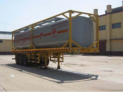 旗林12.5米29吨3轴框架罐式化工液体运输半挂车(QLG9403GHYK)