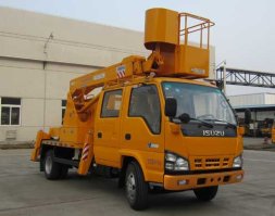 高空作业车
