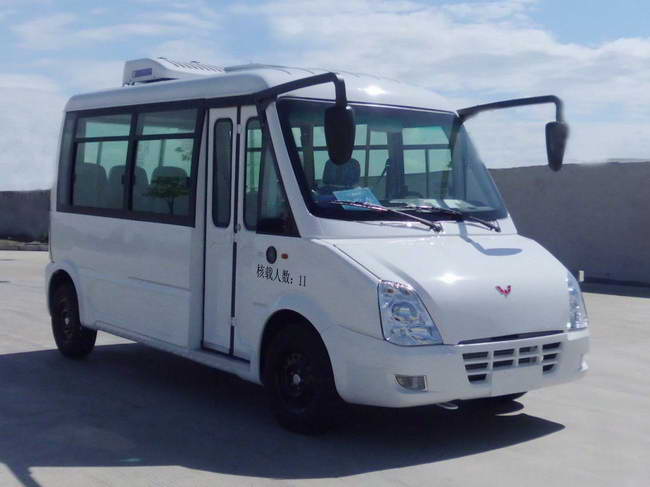 五菱5.2米10-11座客车(GL6520CQ)
