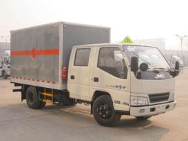 爆破器材运输车