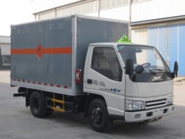 爆破器材运输车